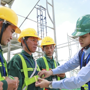 nganh-may-dong-phuc-va-bao-ho-lao-dong-dang-phat-trien-manh-tai-viet-nam